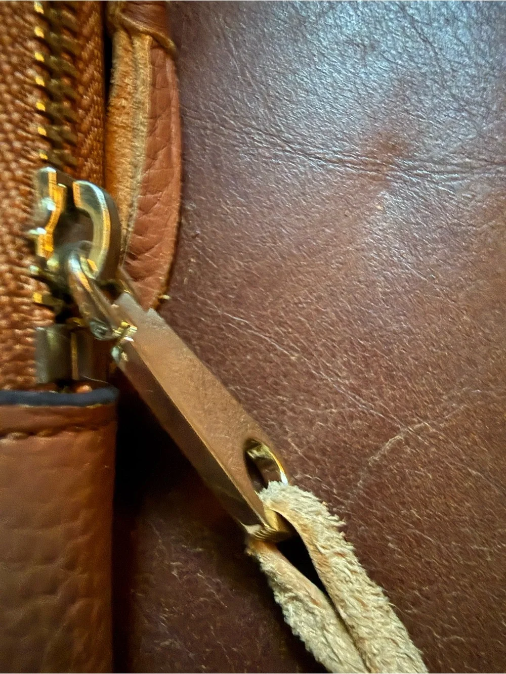 NWOT Rebecca Minkoff Regan 13